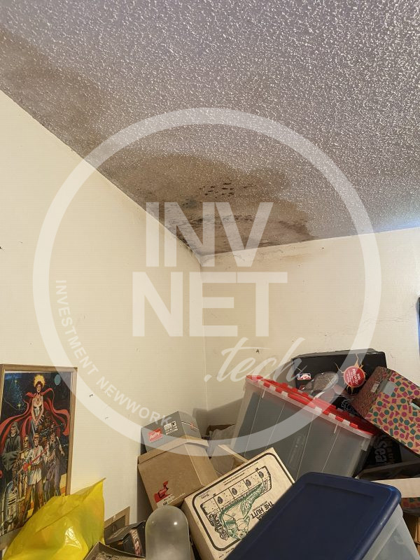 hoarder home